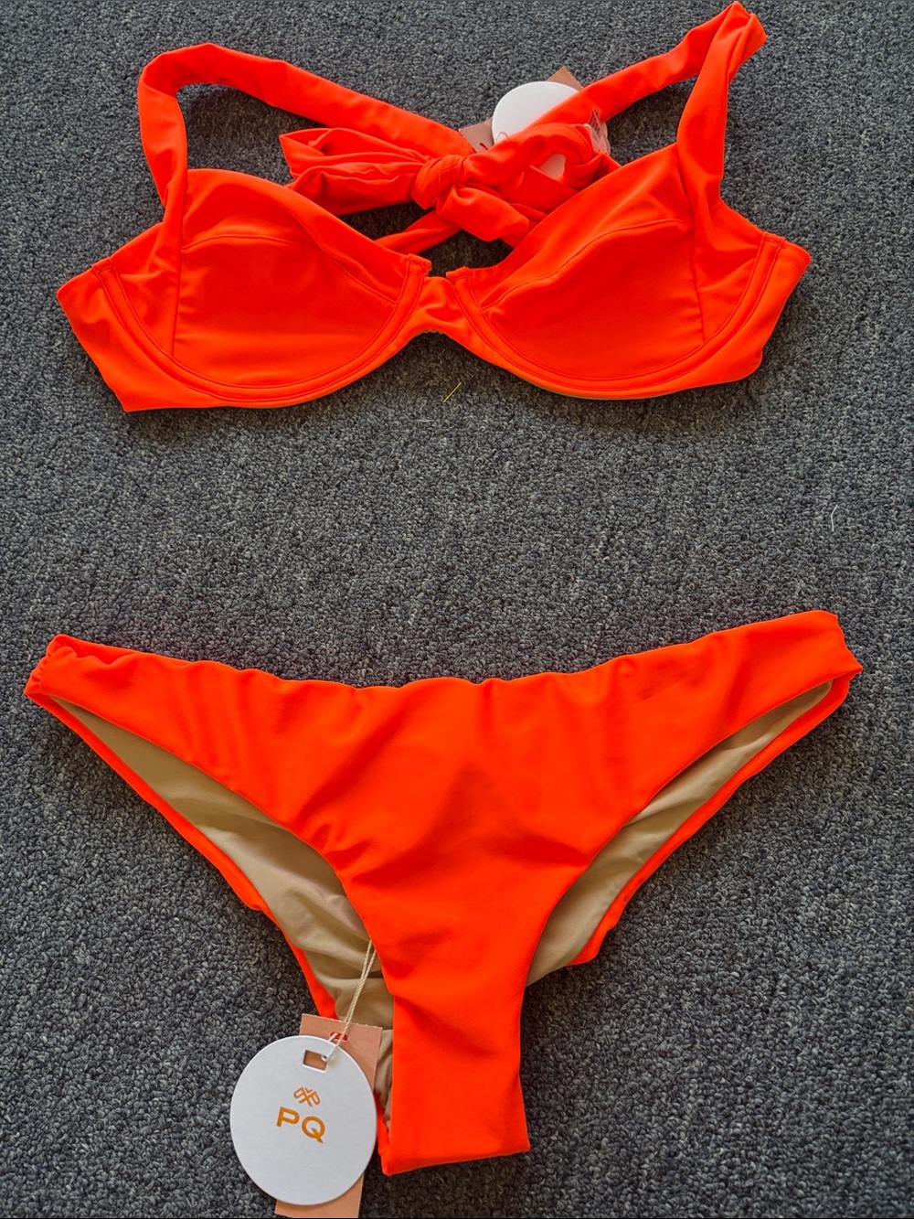 NWT PQ neon orange set with underwire top. Size large